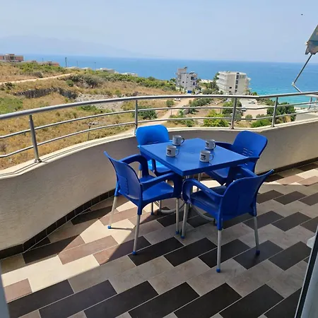 Bistrica With Sea View شقة